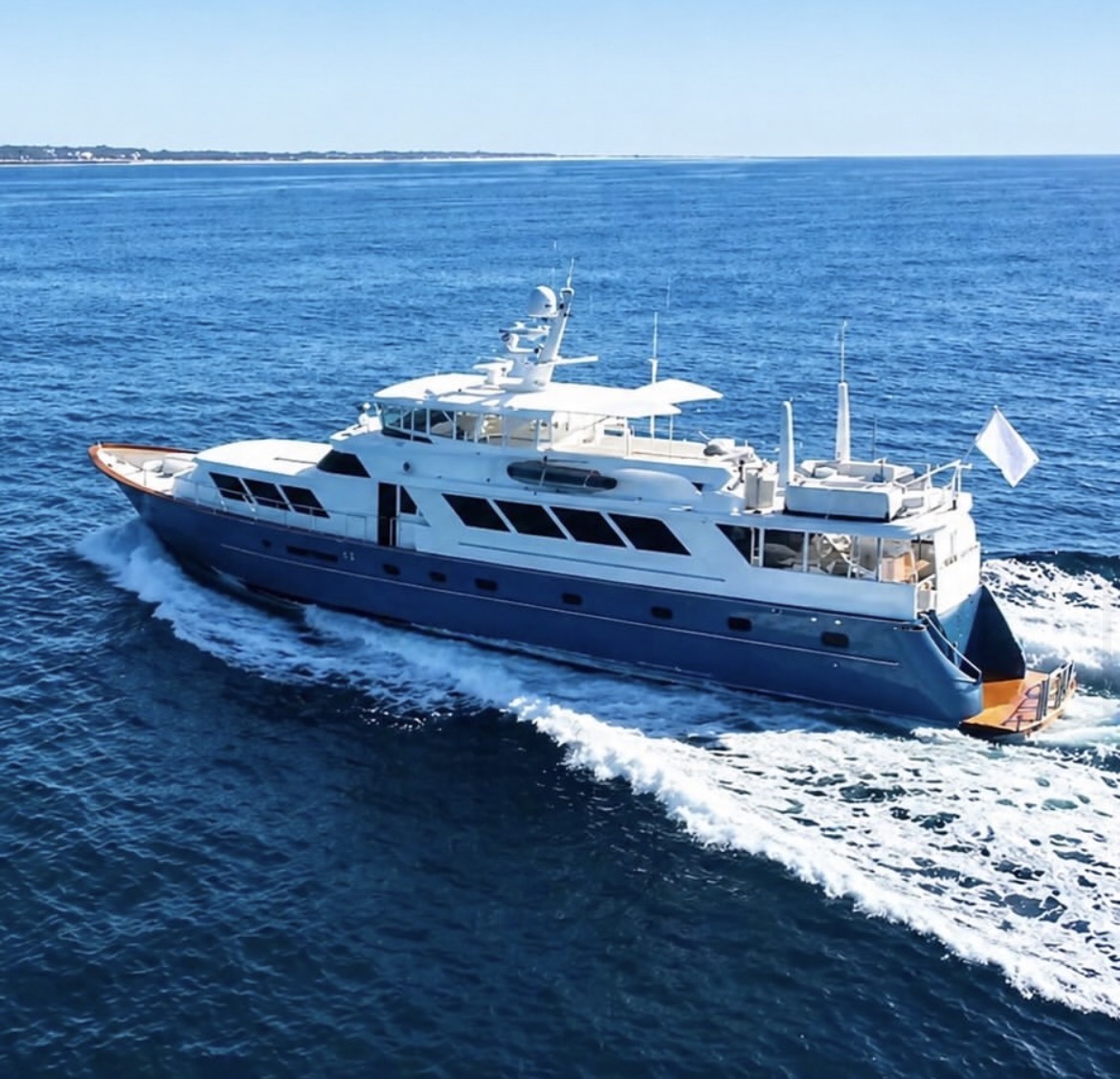 105' Broward Yacht